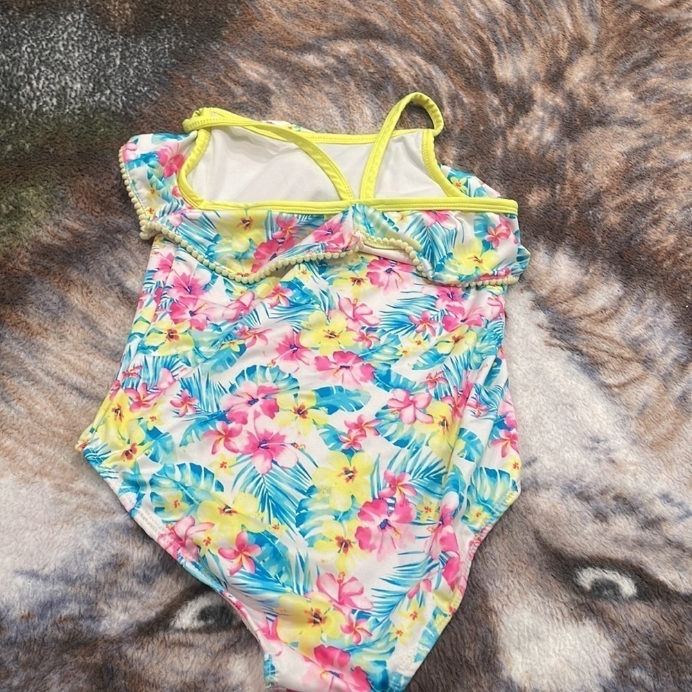 Girls one piece bathing suit - Picture 2 of 5